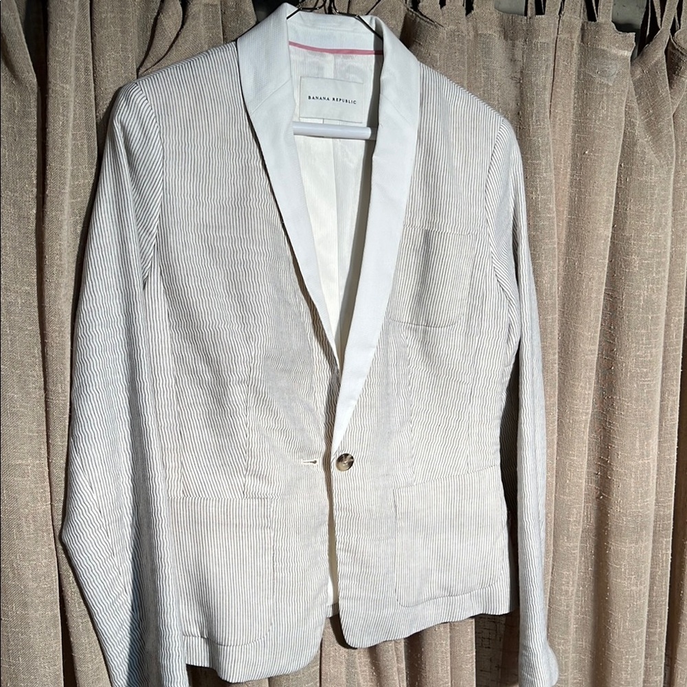 Banana Republic Tuxedo Lapel cream and Black stripe Blazer